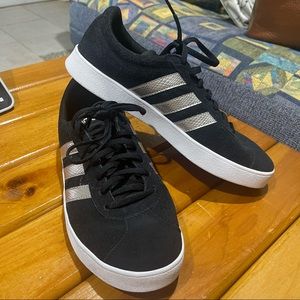 Adidas Silver Striped Shoes 👟